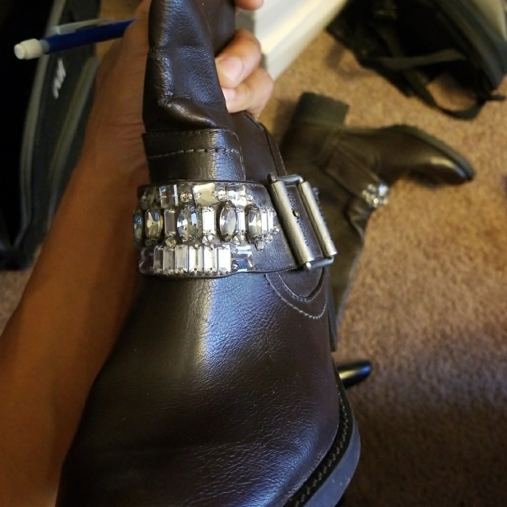 Simply Vera Vera Wang above the ankle boots