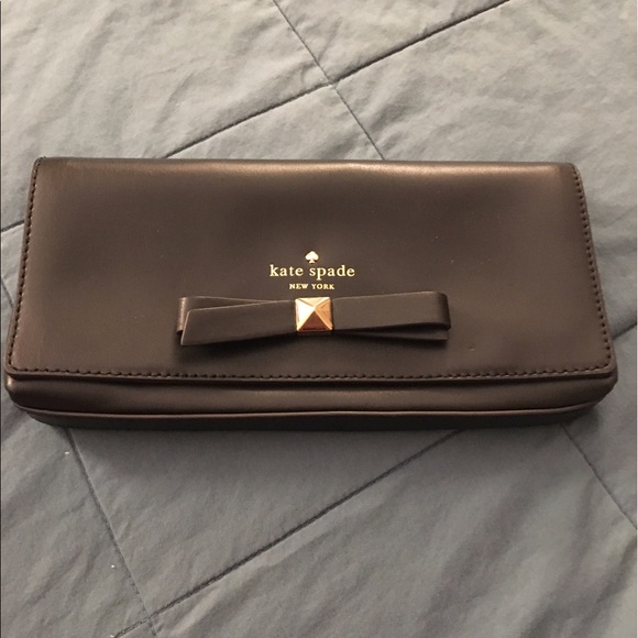kate spade Handbags - Brand new Kate spade clutch in black leather