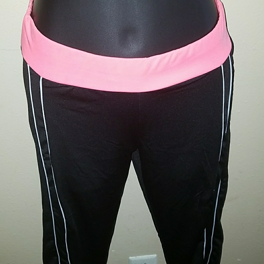 Workout capri set - Picture 2 of 4