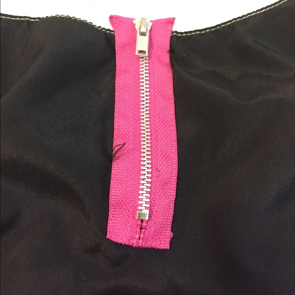 ❌TRADED❌ D-Signed shirt with a girl on front - Picture 6 of 7