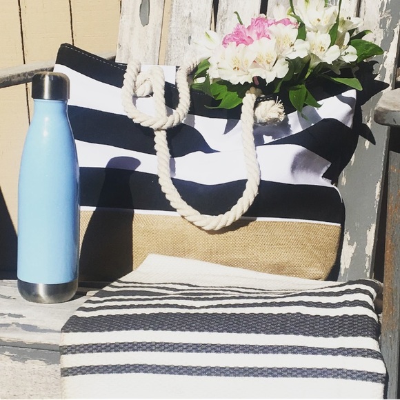 LAST ONE! Montauk Striped Tote Bag • - Picture 4 of 5