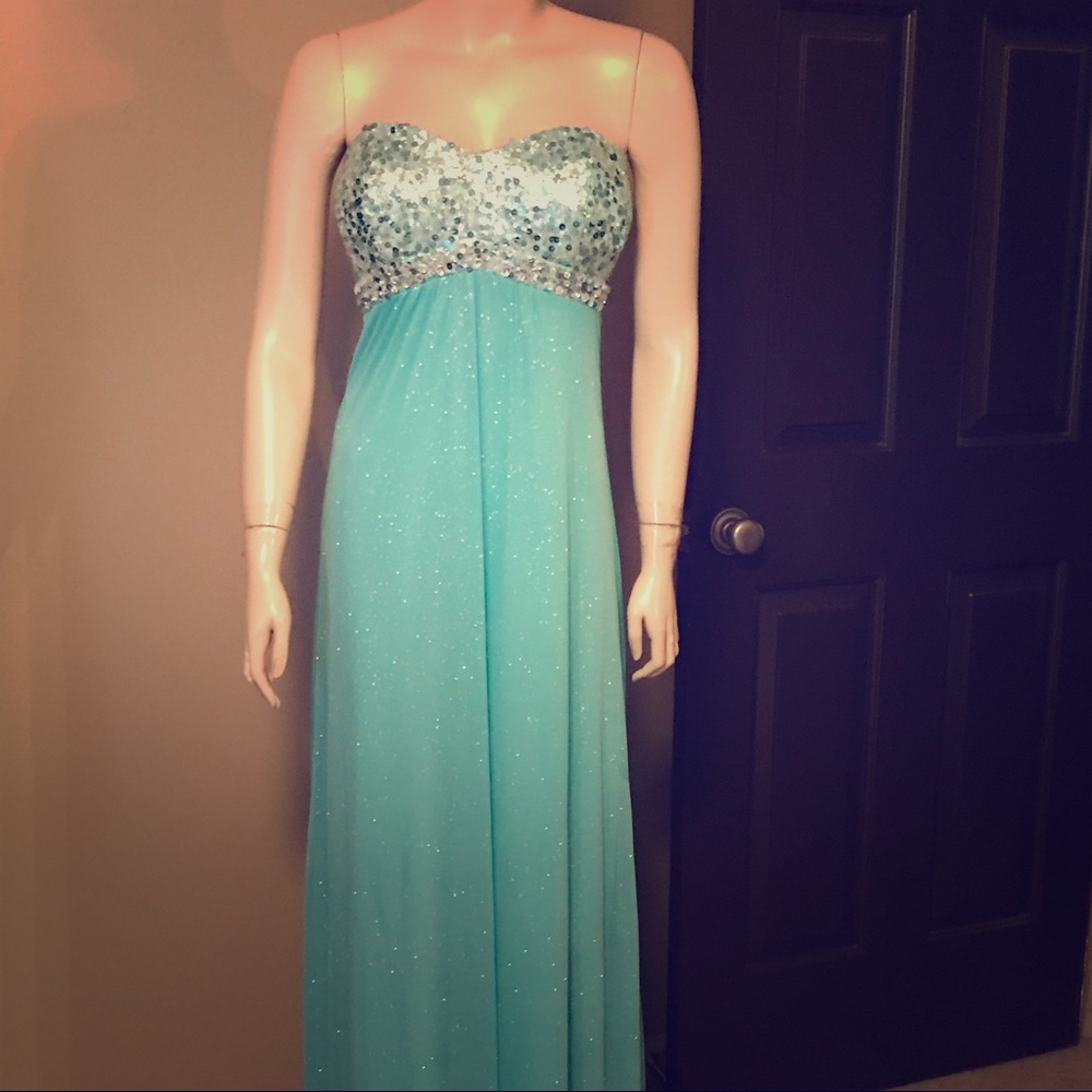 Full length formal dress