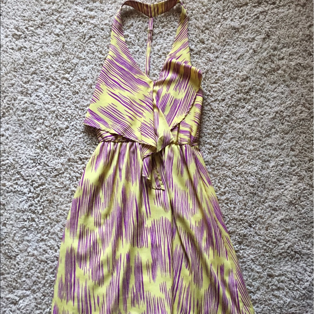 Chic Ruffle Front Dress - Hello Miss