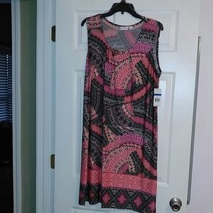 Pink/black sleeveless dress