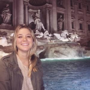 Meet your Posher, Nicole