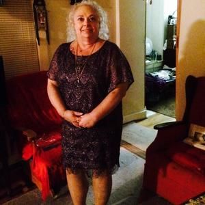 Meet your Posher, Valerie