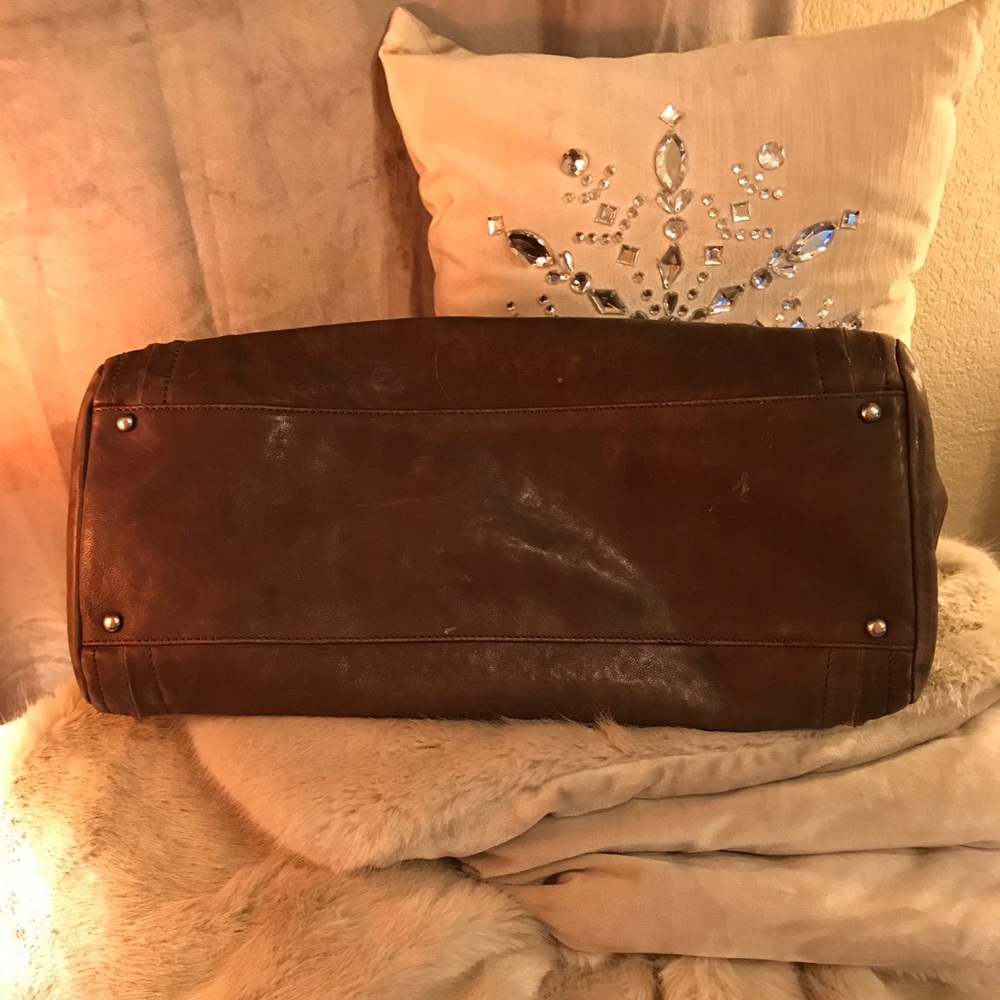 CHANEL Stone Brown-Grey Large Bag - Picture 5 of 8
