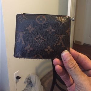 Louis Vuitton Men's wallet Louis Vuitton Men's wallet