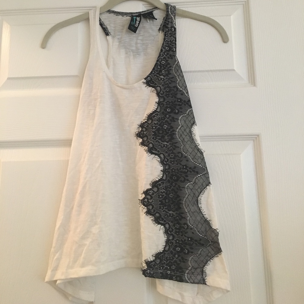 Flowy tank