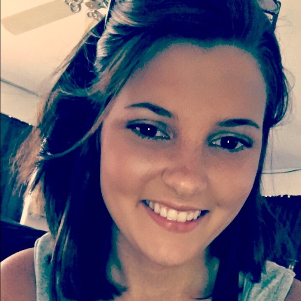 Meet your Posher, Dakota