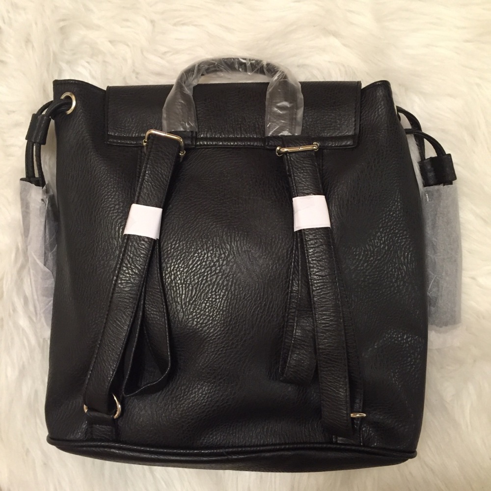 Black tassel backpack - Picture 6 of 8