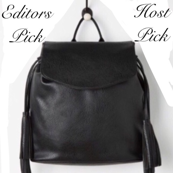 Black tassel backpack - Picture 2 of 8