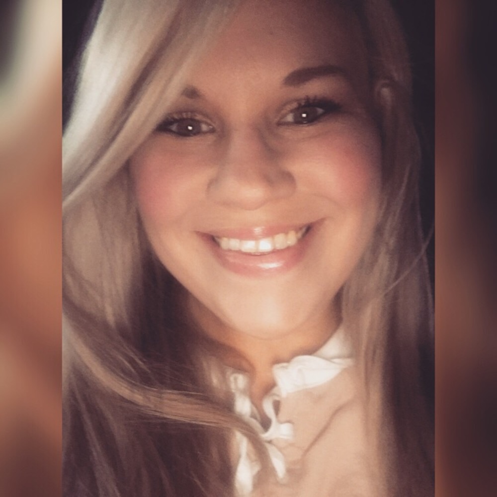 Meet your Posher, Desiree