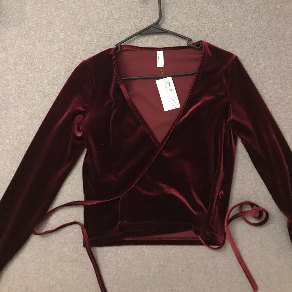 GORGEOUS Velour wrap around top!!