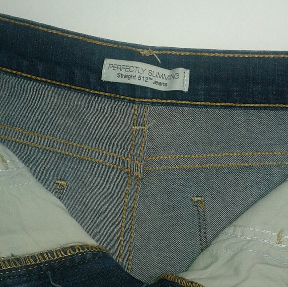 🔴SOLD NOT FOR SALE🔴 Slimming Levi's jeans - Picture 4 of 6
