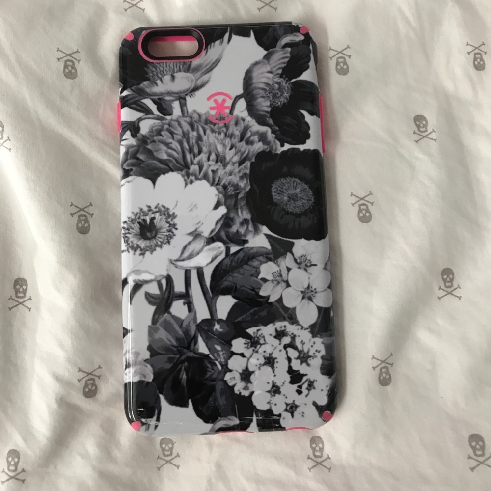 iPhone 6 Plus case - slight crack