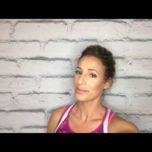 Meet your Posher, Malaena