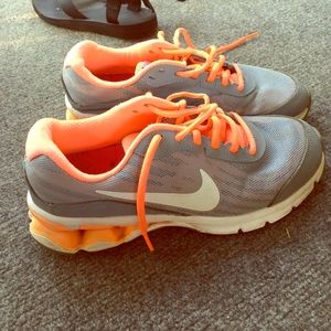 Nike Reax Run neon tennis shoes!