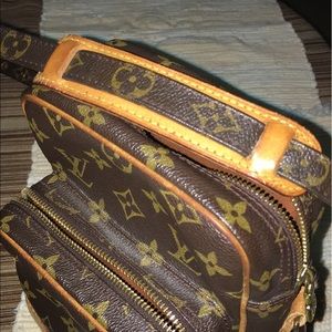 anazon crossbody