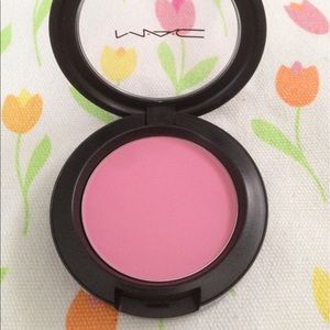 MAC sheertone blush-Pink Swoon