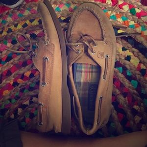 sperry boat shoe