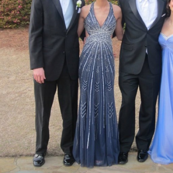 Prom or formal dress! - Picture 3 of 5