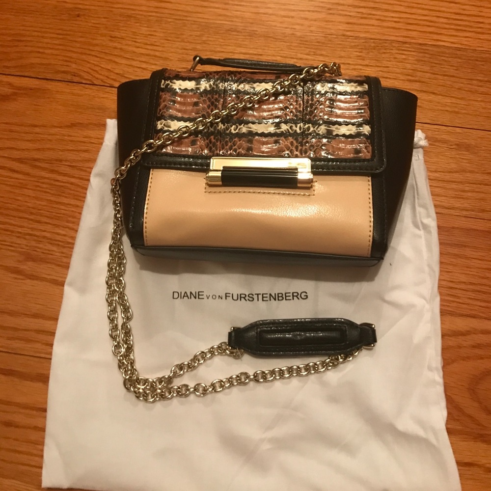 Diane von Furstenberg Mini bag....
