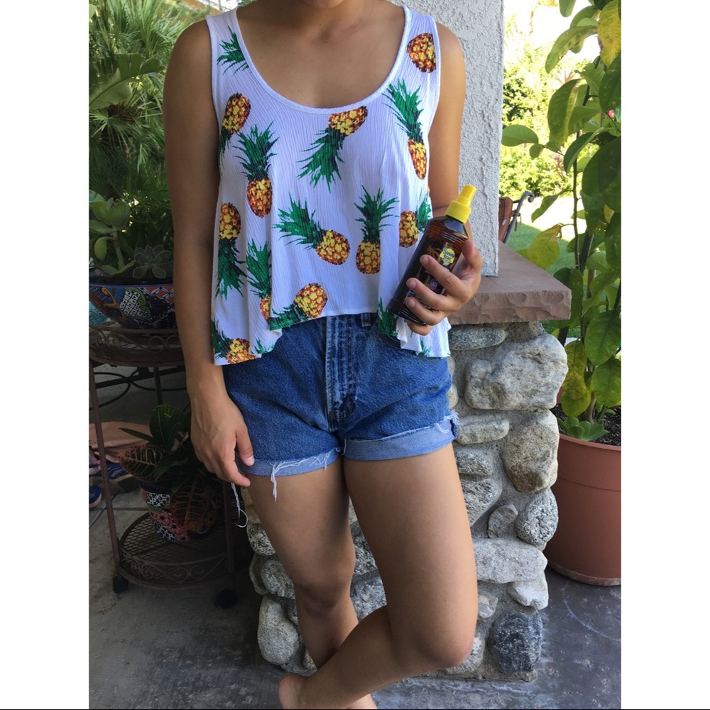 Pineapple tank top 🍍