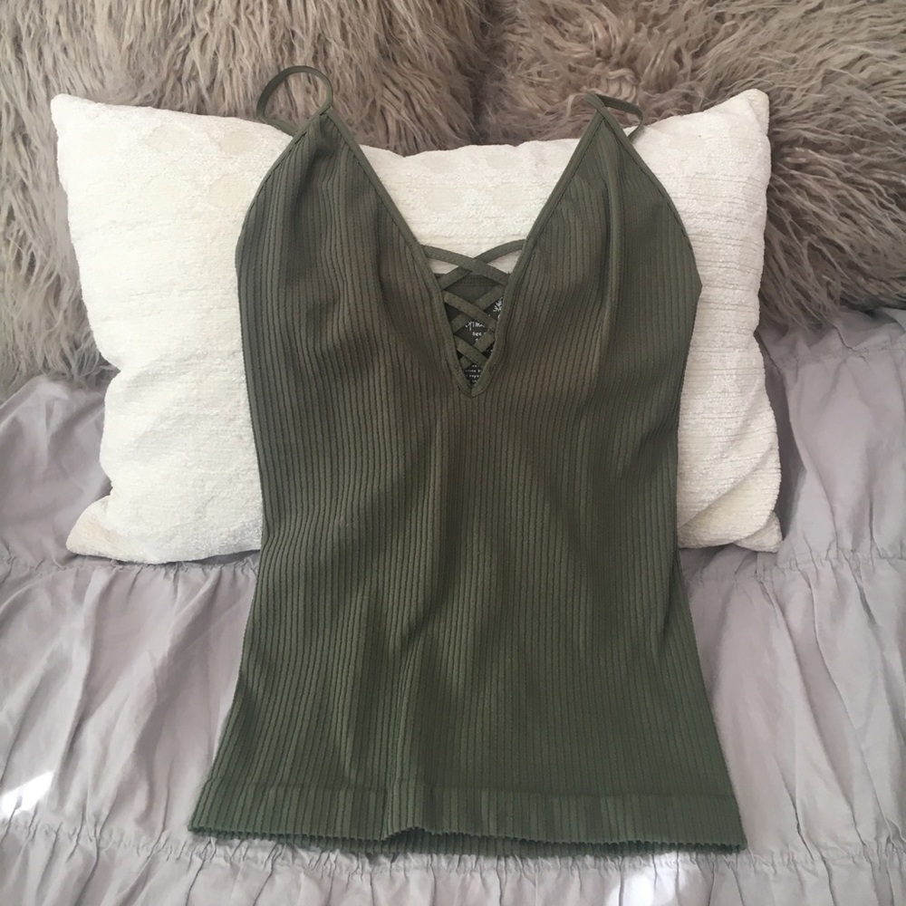 •Army Green Criss Cross V-Neck Tank•