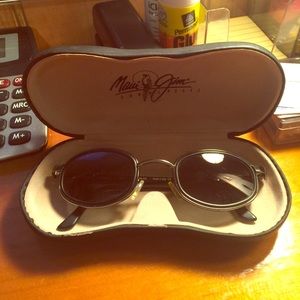Maui Jim unisex sunglasses.