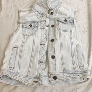 A denim vest perfect for the summer and fall time