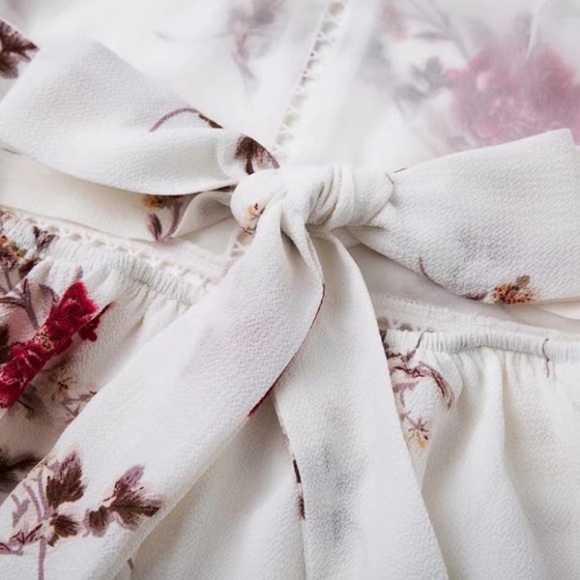 Halter Floral Playsuit - Picture 4 of 4