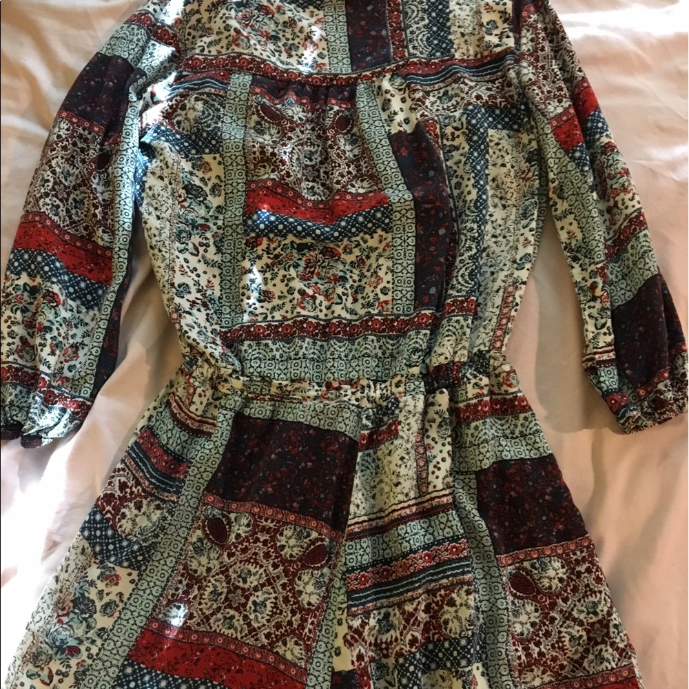 Fun patterned romper! - Picture 2 of 2