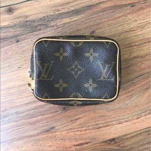Louis Vuitton Wapity