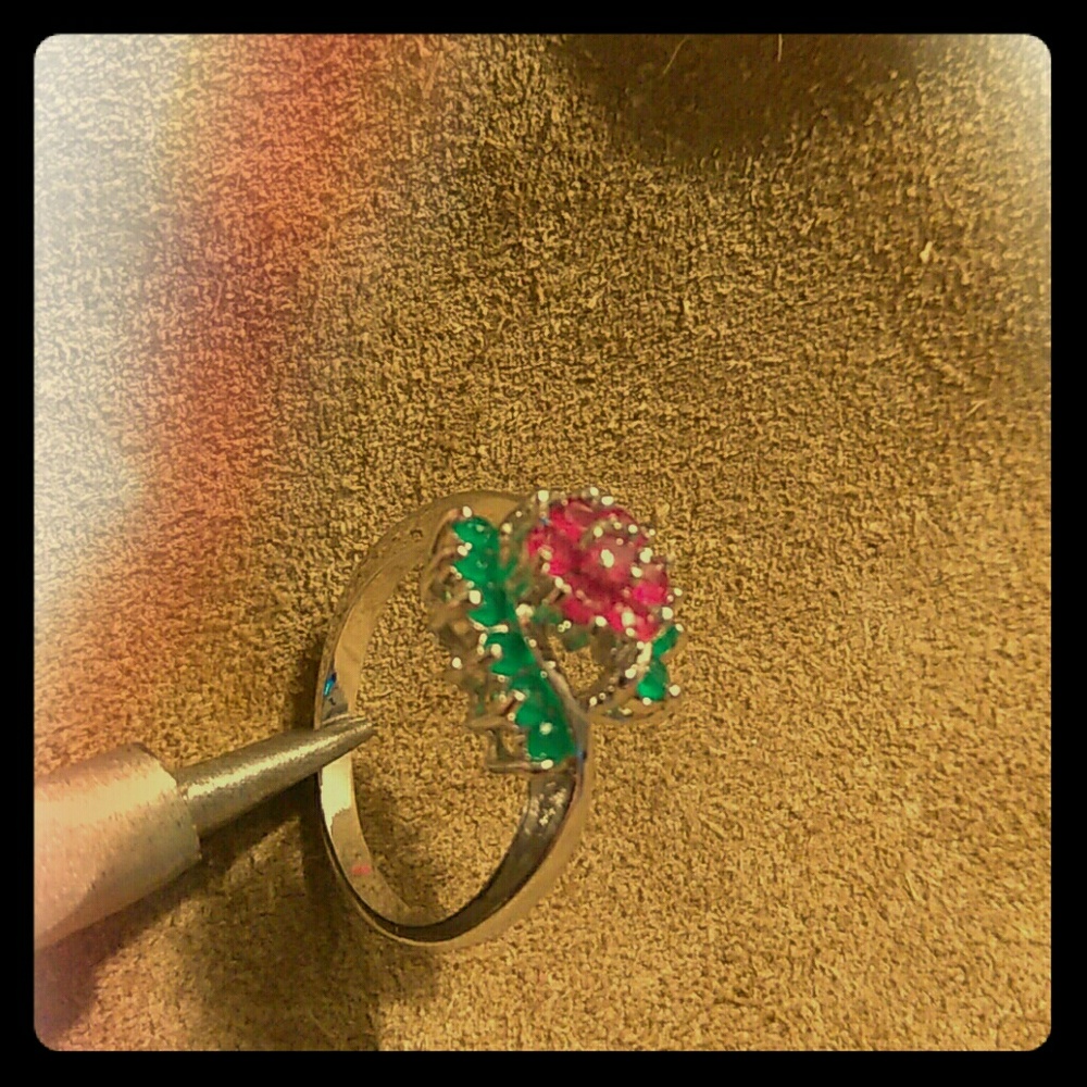 Emerald and ruby sliver Sz7 ring