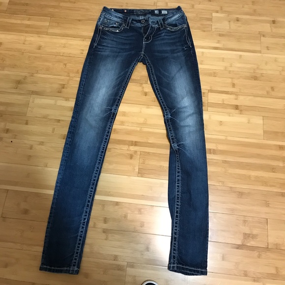 Jeans - Picture 3 of 3