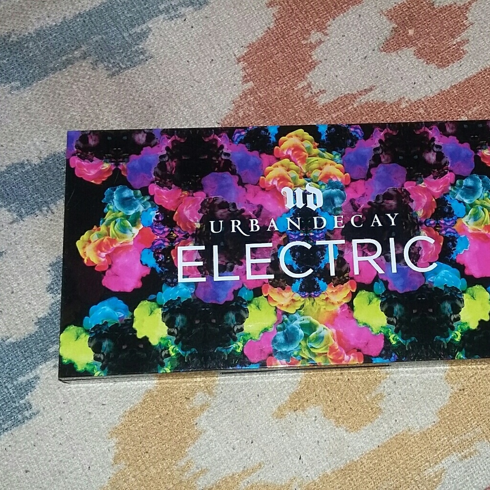 Urban Decay Electric Palette