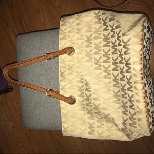 AUTHENTIC Michael Kors large tote