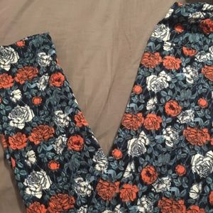 TC Lularoe Rose leggings