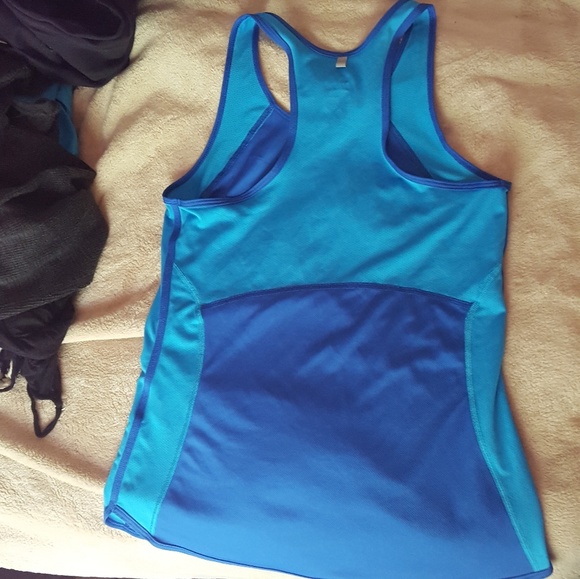 Nike Dri Fit 😥 Razerback 🤾‍♀️ - Picture 2 of 2