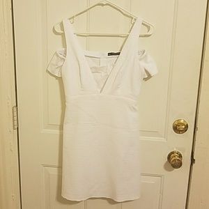 Beautiful white Zara dress. Brand new with tags.