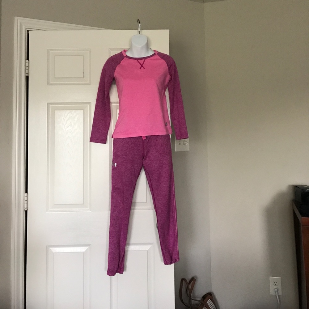 Kids Under Armor Outfit Trying to get rid of ASAP!