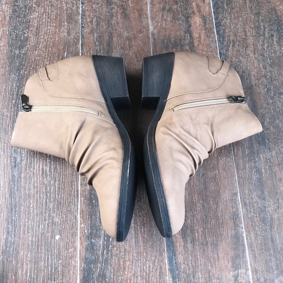 Shoes! Chic Tan Rushed Top Ankle Booties - Picture 2 of 5