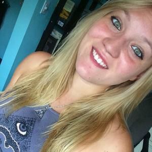 Meet your Posher, Stacy