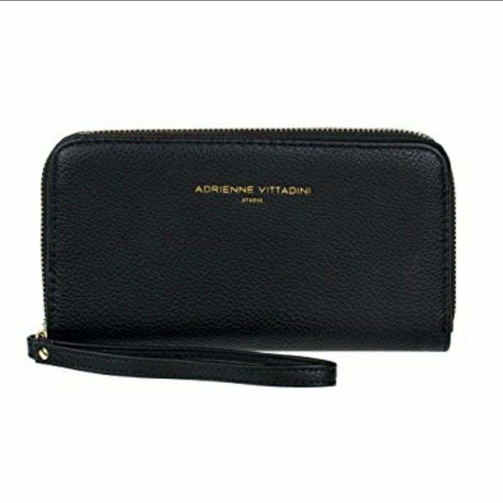 Black Wristlet with Charger