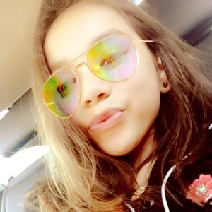 Meet your Posher, Fernanda