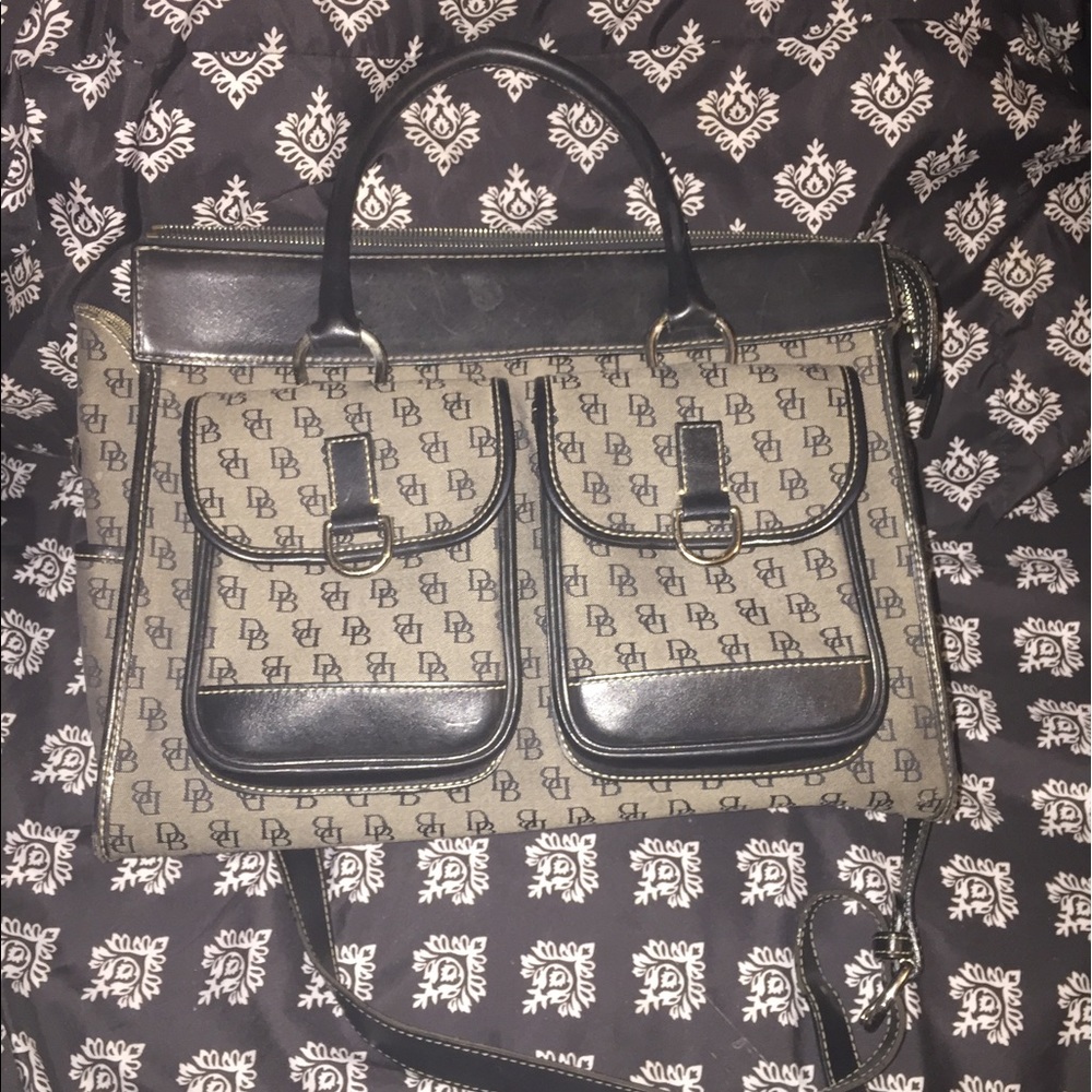 Classic Black and Grey Dooney and Bourke!
