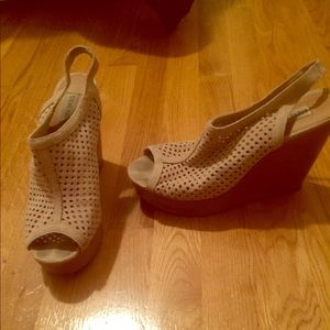 Lightly worn Steve Madden wooden wedges