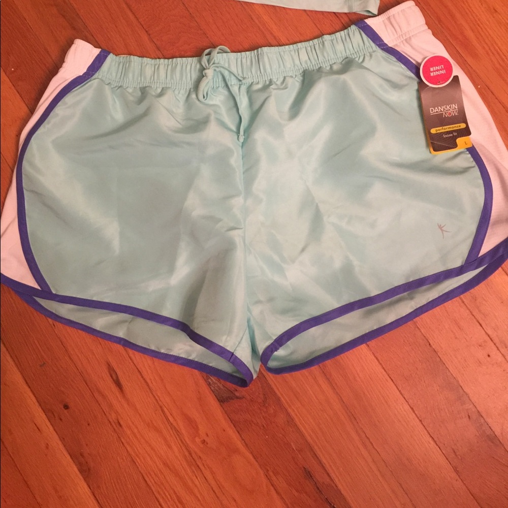 Da skin athletic shorts new with tags