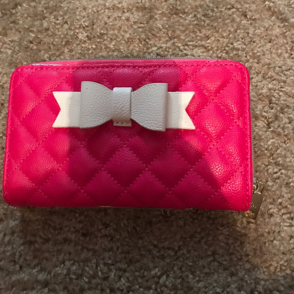 Betsey Johnson wallet